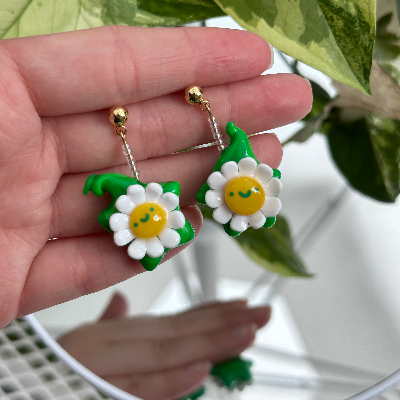 Happy Daisy Earrings