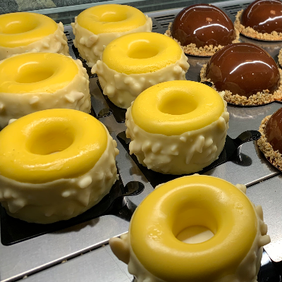 Mousse Cakes, Petits Gâteaux And Entremets