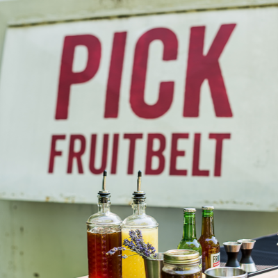 Fruitbelt Tart Cherry+Ginger & Fruitbelt Crisp Apple+Dandelion