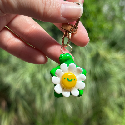 Happy Daisy Keychain