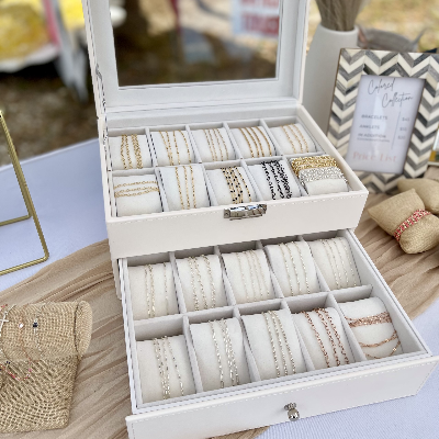 Permanent Jewelry Booth Set Up (Multiple Pics)