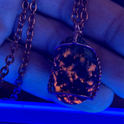 Fluorescent Stone Necklace