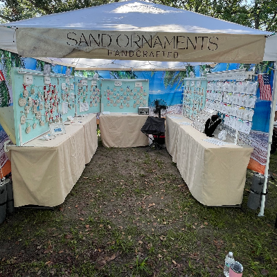 Booth Shot 10x10 Showing Weights 40lbs  Concrete Per Leg