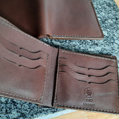Leather Bifold Walet