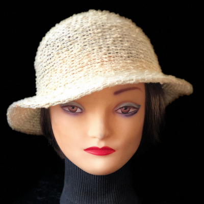 Ivory Knitted Bucket Style