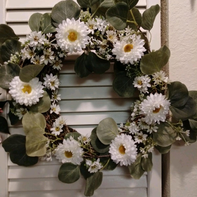 Wreaths And Floral Arrangements