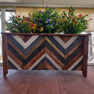 🌿 Rustic Herringbone Cedar Planters – Elevate Your Curb Appeal! 🌿