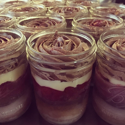 Cheesecakes & Desserts In Jars