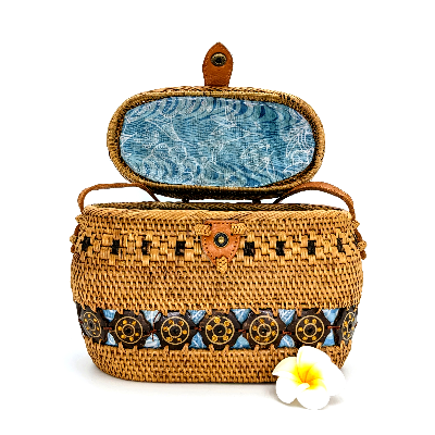 Oval Handwoven Crossbody Bag With Coconut Buttons