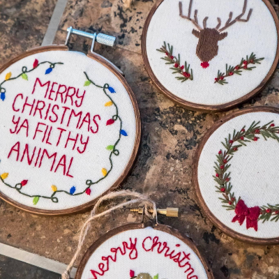 Christmas Embroidery Hoop: Merry Christmas Ya Filthy Animal