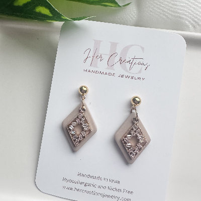 Neutral Clay Earrings With Crystal