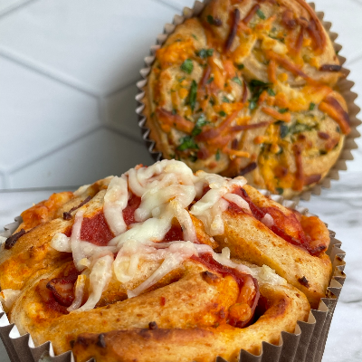 Pepperoni Pizza Roll & Cheesy Garlic Roll