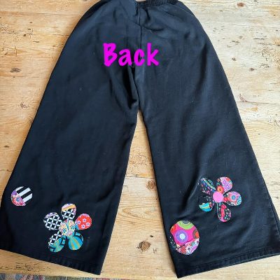 Embellished Floral Capri Pants