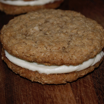 Oatmeal Creme Pie