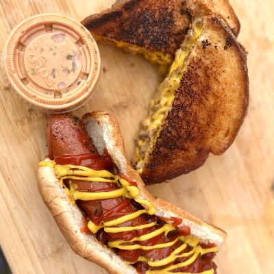 Jumbo Hotdog & Grilled Cheesburger Melt