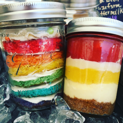 Cheesecakes & Desserts In Jars