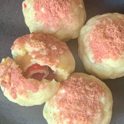 Jumbo Stuffed 1/2 Lb Cookies