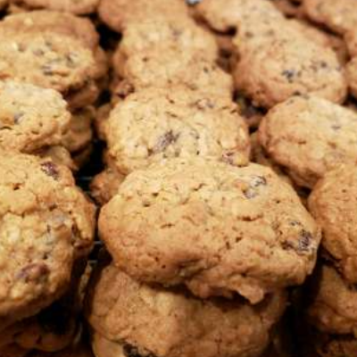 Oatmeal Raisin (8) Cookies